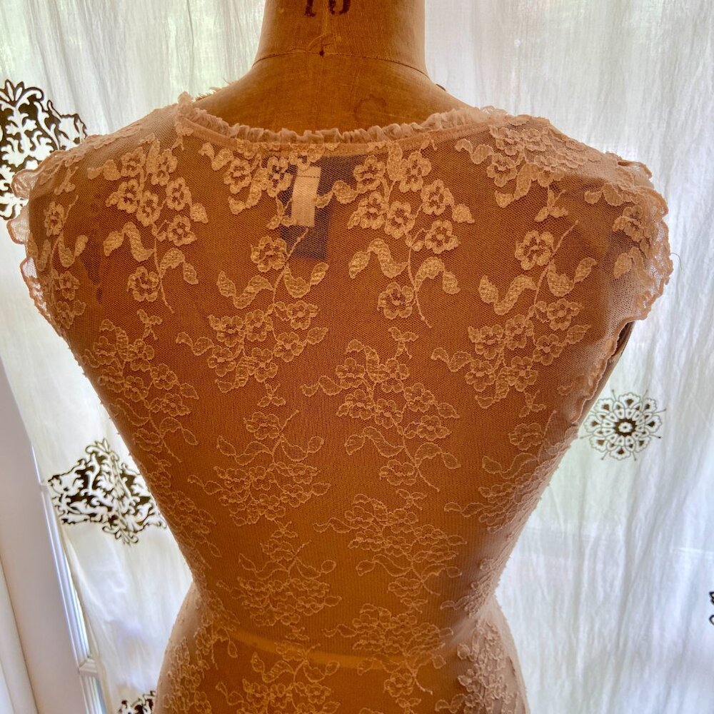 Vintage EXPRESS Nude Pink Lace Sheer Camisole Top S Y2K Grunge Coquette USA EUC - Picture 6 of 9